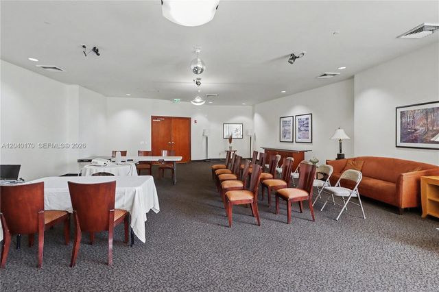 2475 Brickell Ave 704, Miami, FL 33129