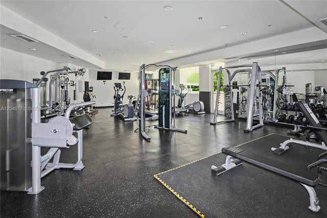 2475 Brickell Ave 704, Miami, FL 33129