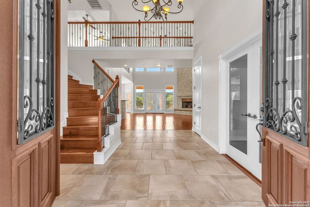 732 Pr 1712, Mico, TX 78056