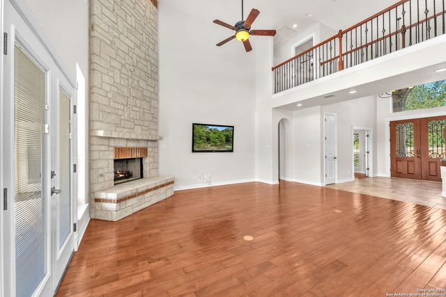 732 Pr 1712, Mico, TX 78056