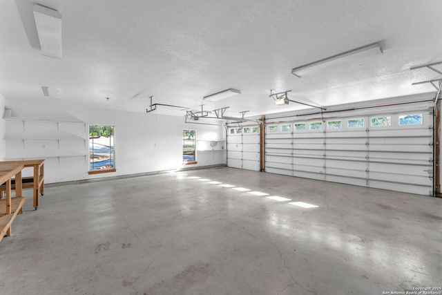 732 Pr 1712, Mico, TX 78056