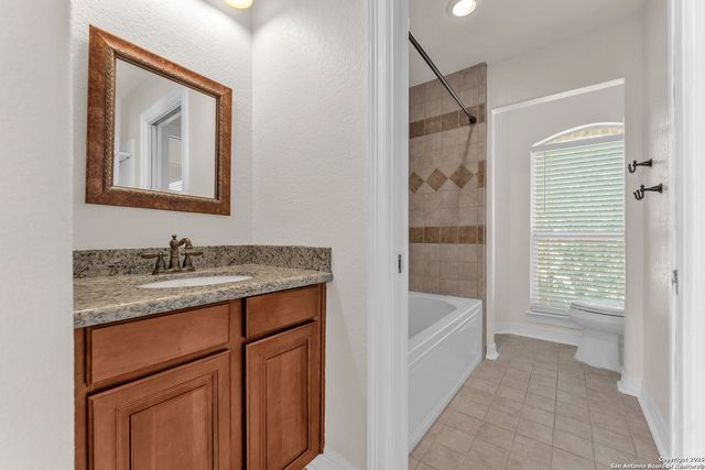 732 Pr 1712, Mico, TX 78056