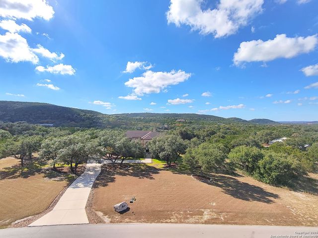 732 Pr 1712, Mico, TX 78056