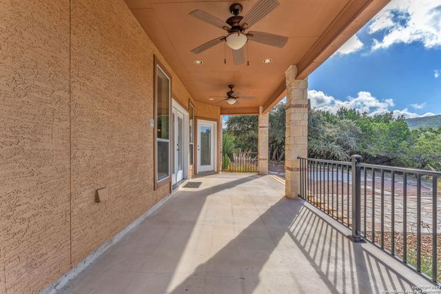 732 Pr 1712, Mico, TX 78056