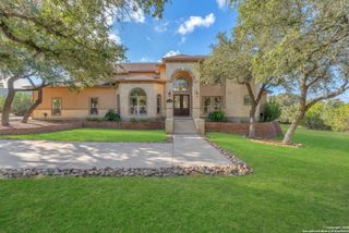 732 Pr 1712, Mico, TX 78056