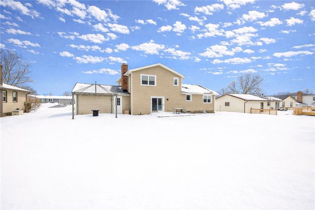 36 Craftwood Lane, Greece, NY 14468