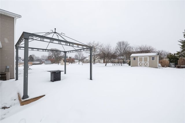 36 Craftwood Lane, Greece, NY 14468