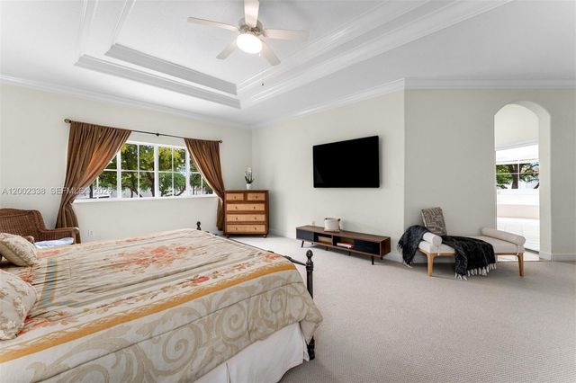 6914 NW 113th Pl, Doral, FL 33178