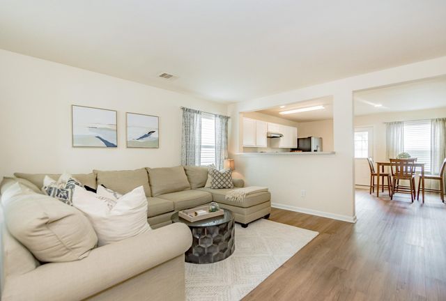 2638 Skyview Grove Court, Houston, TX 77047