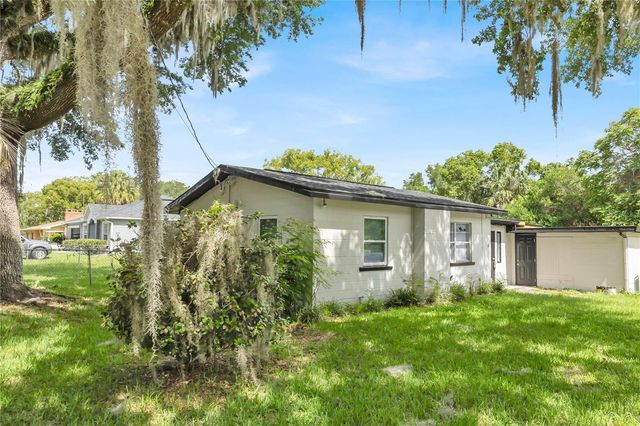 226 S HILL AVENUE, Deland, FL 32724