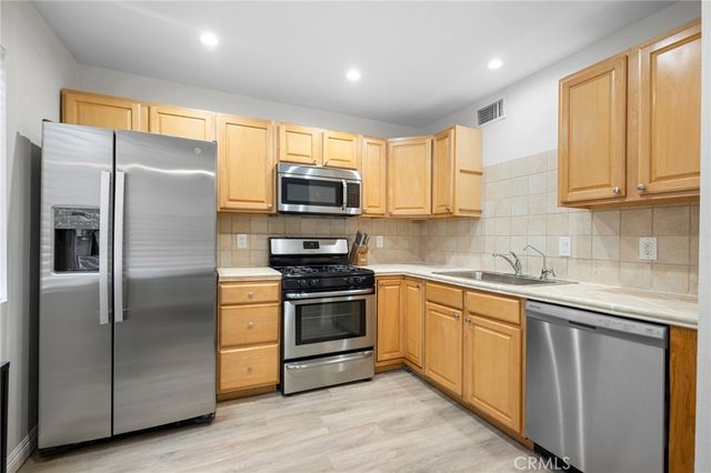 7815 Via Genova, Burbank, CA 91504