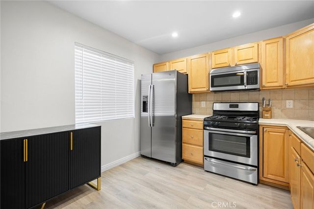 7815 Via Genova, Burbank, CA 91504