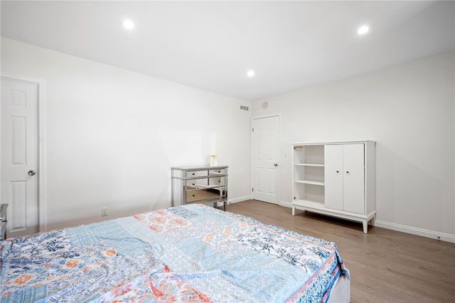 7815 Via Genova, Burbank, CA 91504