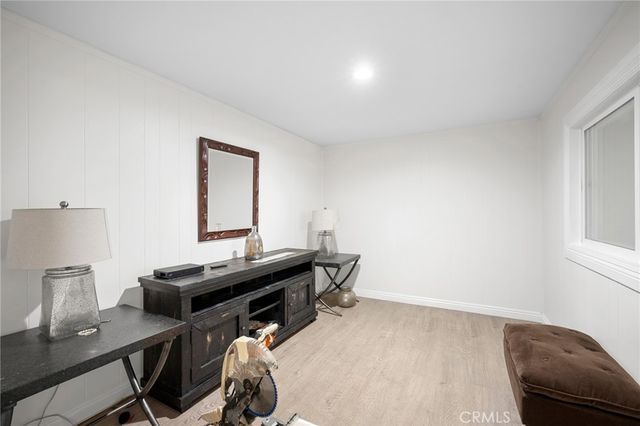 7815 Via Genova, Burbank, CA 91504