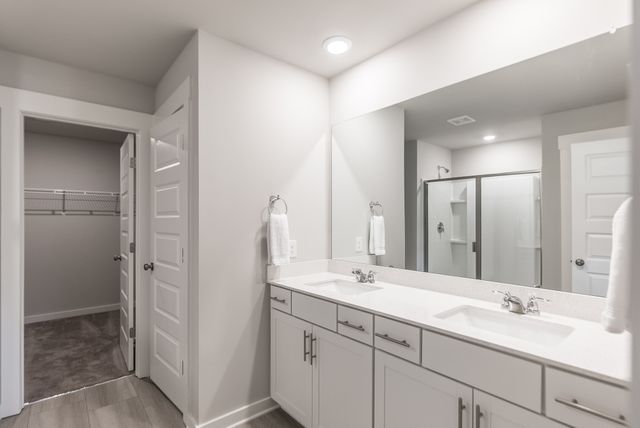 5047 Percival Dr, Gallatin, TN 37066