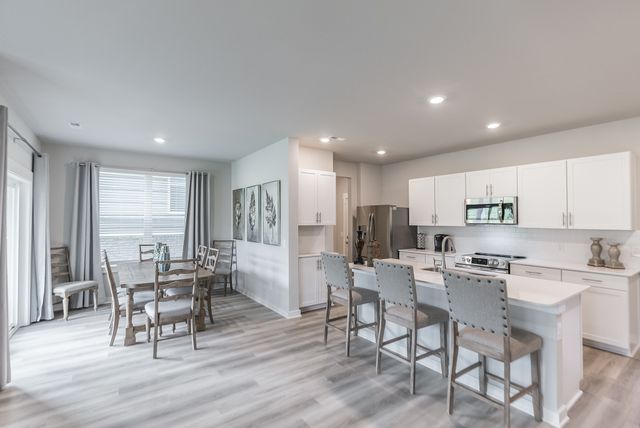 5047 Percival Dr, Gallatin, TN 37066