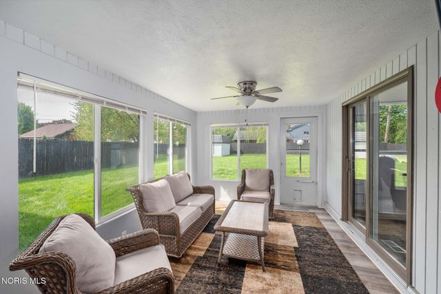 2258 Heatherwood Drive, Toledo, OH 43614