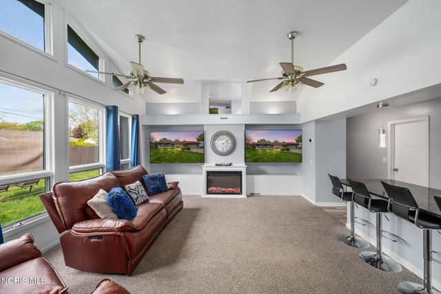 2258 Heatherwood Drive, Toledo, OH 43614