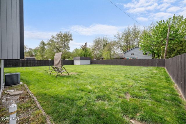 2258 Heatherwood Drive, Toledo, OH 43614