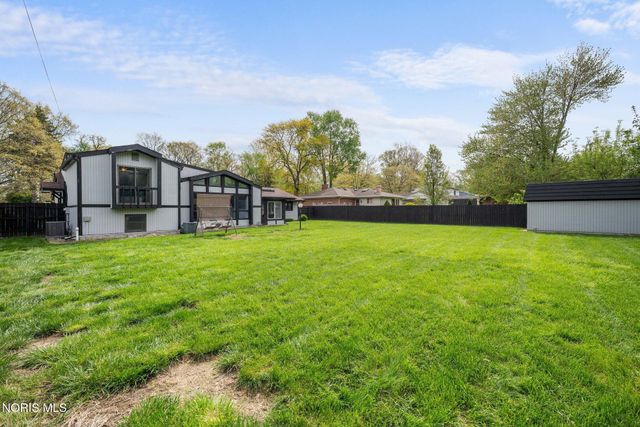 2258 Heatherwood Drive, Toledo, OH 43614