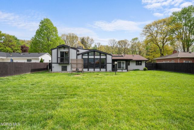 2258 Heatherwood Drive, Toledo, OH 43614