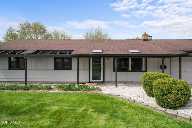 2258 Heatherwood Drive, Toledo, OH 43614
