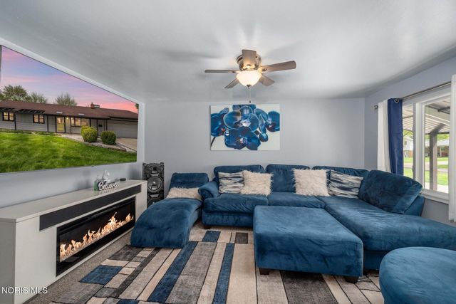 2258 Heatherwood Drive, Toledo, OH 43614