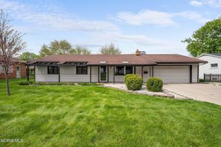2258 Heatherwood Drive, Toledo, OH 43614