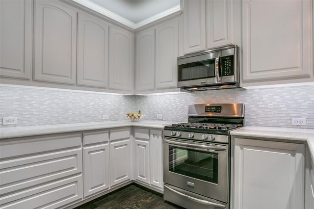 4295 Indian Run Drive, Carrollton, TX 75010