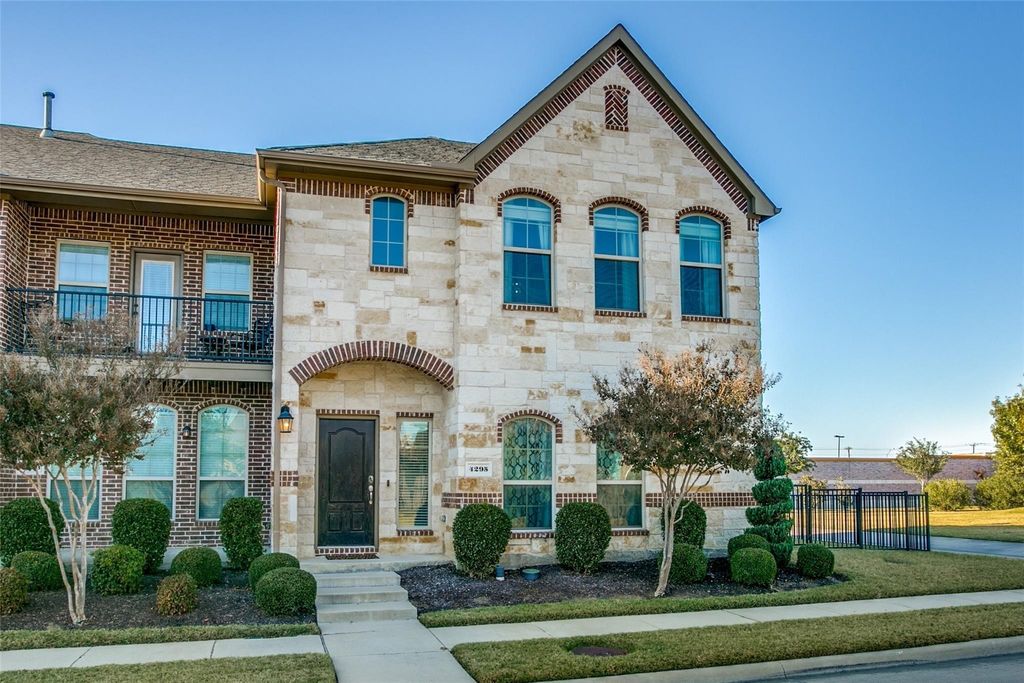 4295 Indian Run Drive, Carrollton, TX 75010