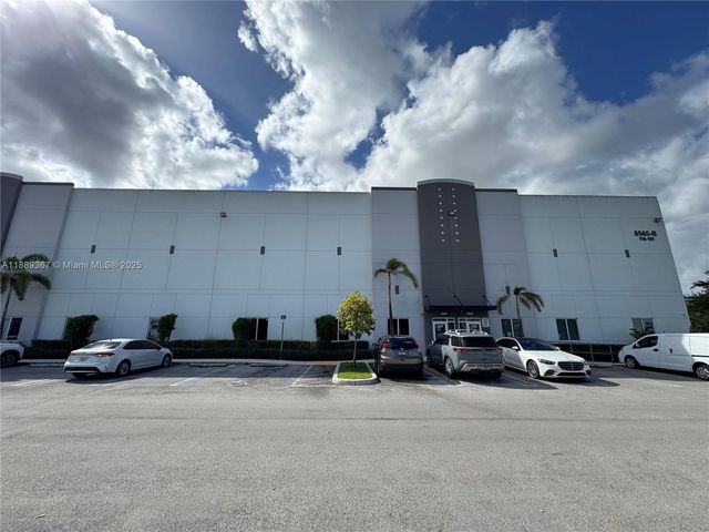 8565 W 44th Ave 102, Hialeah, FL 33018