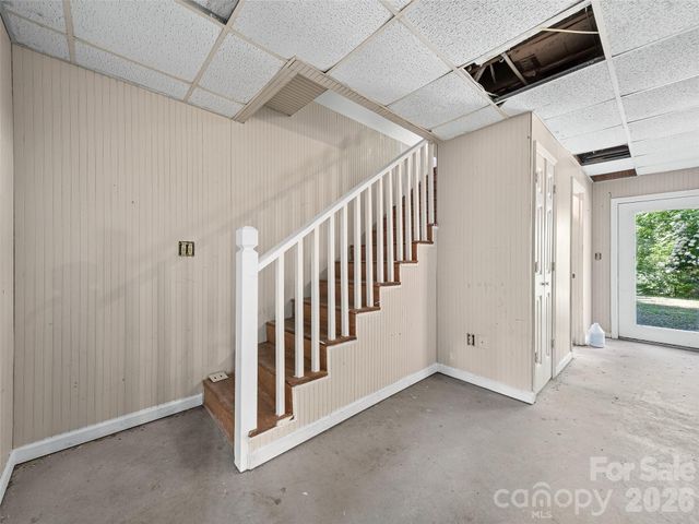 9851 Double Island Road, Green Mountain, NC 28740