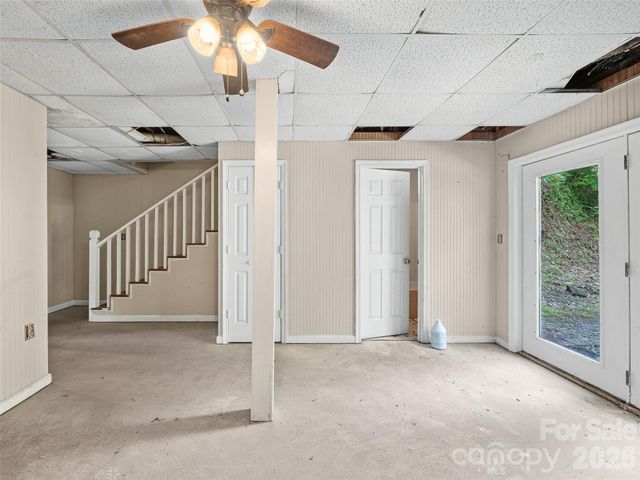 9851 Double Island Road, Green Mountain, NC 28740