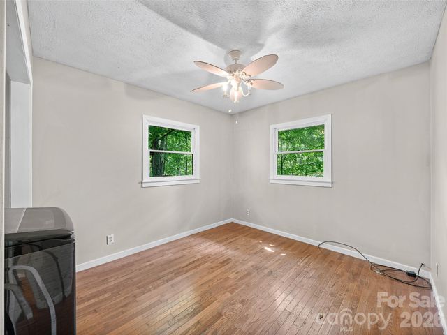 9851 Double Island Road, Green Mountain, NC 28740