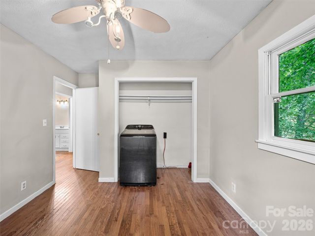 9851 Double Island Road, Green Mountain, NC 28740