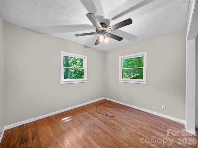 9851 Double Island Road, Green Mountain, NC 28740
