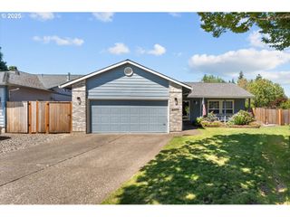 6071 Se MAPLE St, Hillsboro, OR 97123