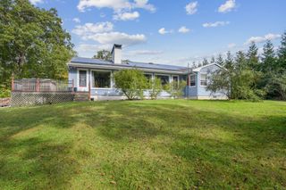 51 Braman Road, Waterford, CT 06385
