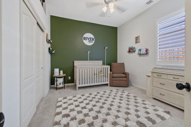 2715 Bellaire Avenue, Clovis, CA 93611