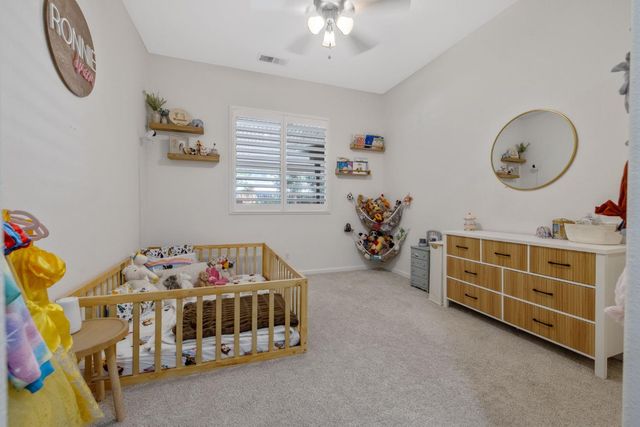 2715 Bellaire Avenue, Clovis, CA 93611