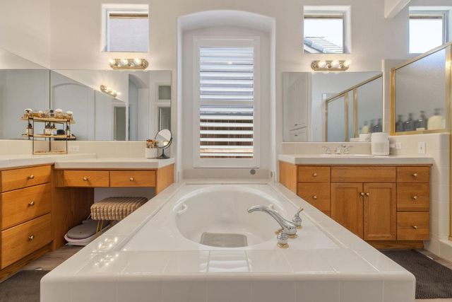 2715 Bellaire Avenue, Clovis, CA 93611