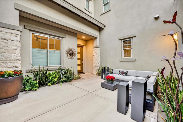 1102 Retreat Circle, Palm Desert, CA 92260