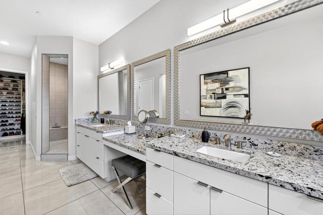 1102 Retreat Circle, Palm Desert, CA 92260