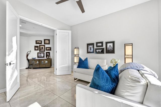 1102 Retreat Circle, Palm Desert, CA 92260