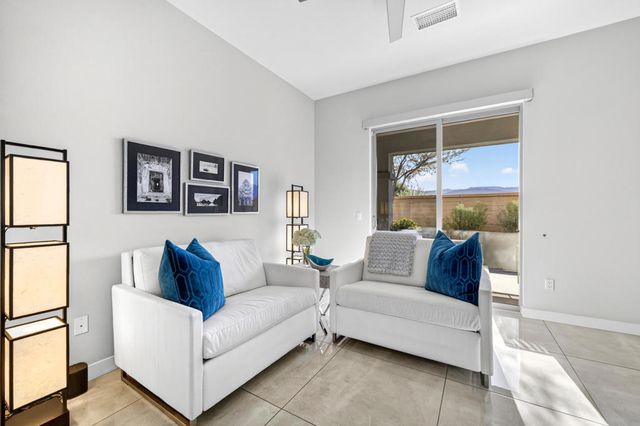 1102 Retreat Circle, Palm Desert, CA 92260