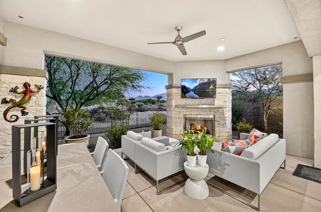 1102 Retreat Circle, Palm Desert, CA 92260