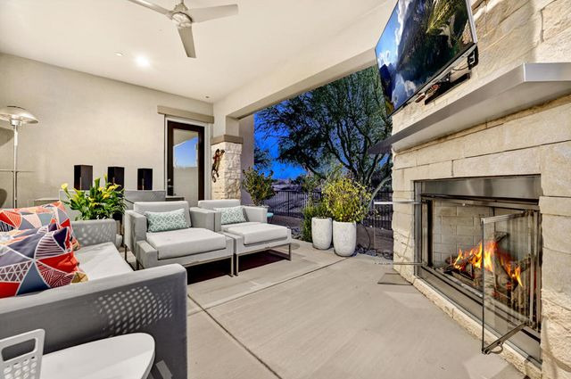 1102 Retreat Circle, Palm Desert, CA 92260