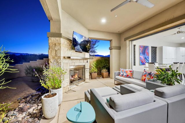 1102 Retreat Circle, Palm Desert, CA 92260