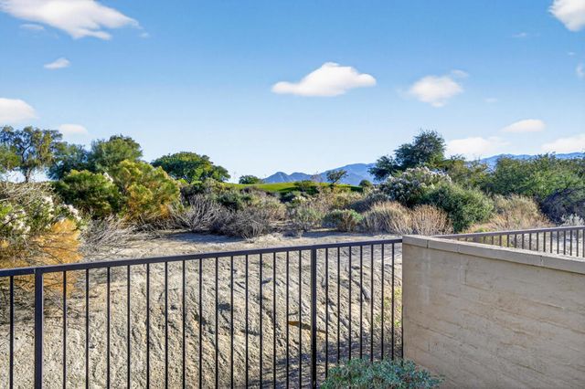 1102 Retreat Circle, Palm Desert, CA 92260