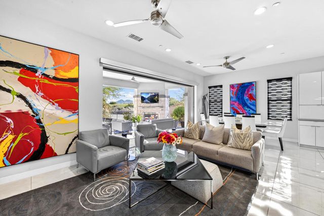 1102 Retreat Circle, Palm Desert, CA 92260